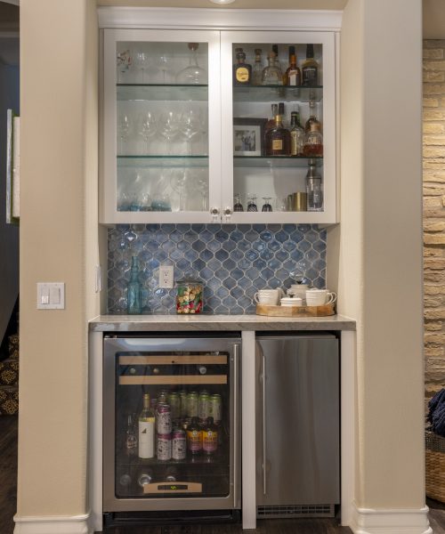 kitchen remodeling contractor custom counters tile floor installation built in appliance upgrade